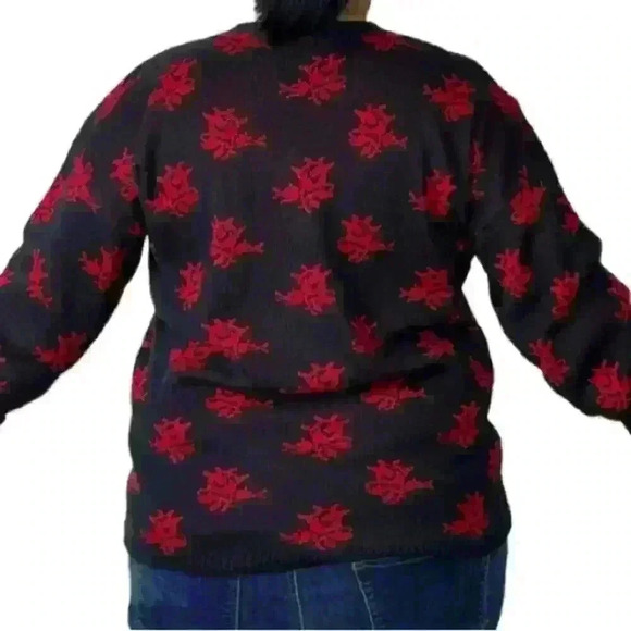 Pykettes Vintage Roses Print Sweater - Picture 3 of 10